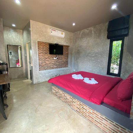 Hotel The Loft House Sakaeo à Watthana Nakhon Extérieur photo