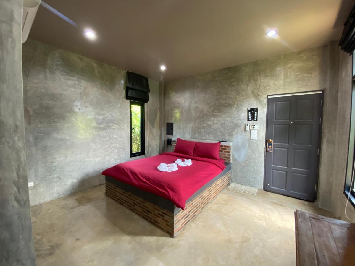 Hotel The Loft House Sakaeo à Watthana Nakhon Extérieur photo