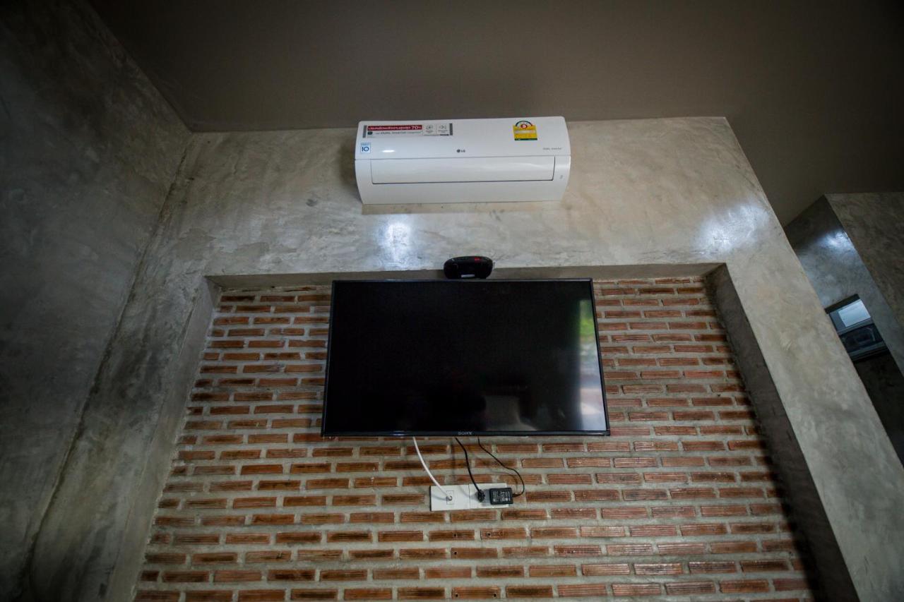 Hotel The Loft House Sakaeo à Watthana Nakhon Extérieur photo